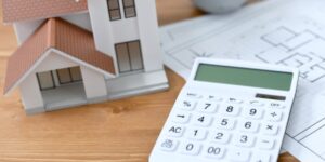 家づくりの費用目安はいくら？土地なし_あり別の価格相場と住宅ローン解説のアイキャッチ