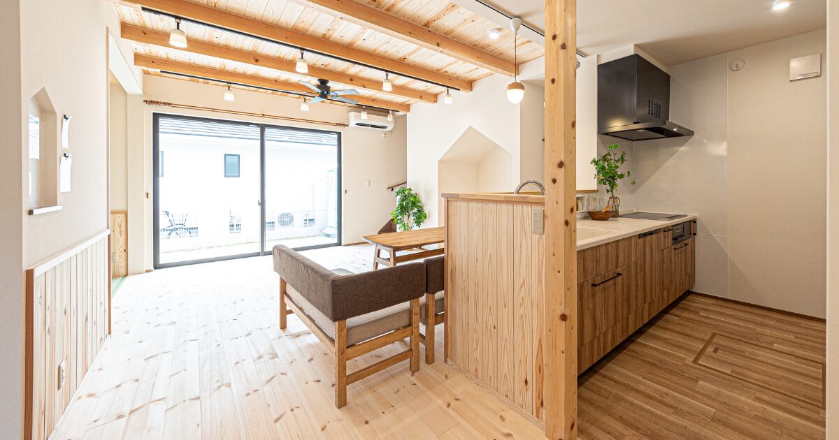 見えるところはすべて“木に”